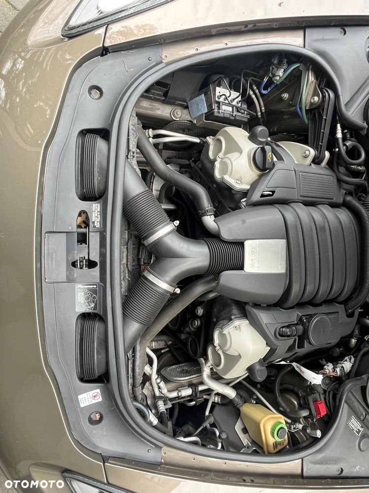 Porsche Panamera 4 - 6