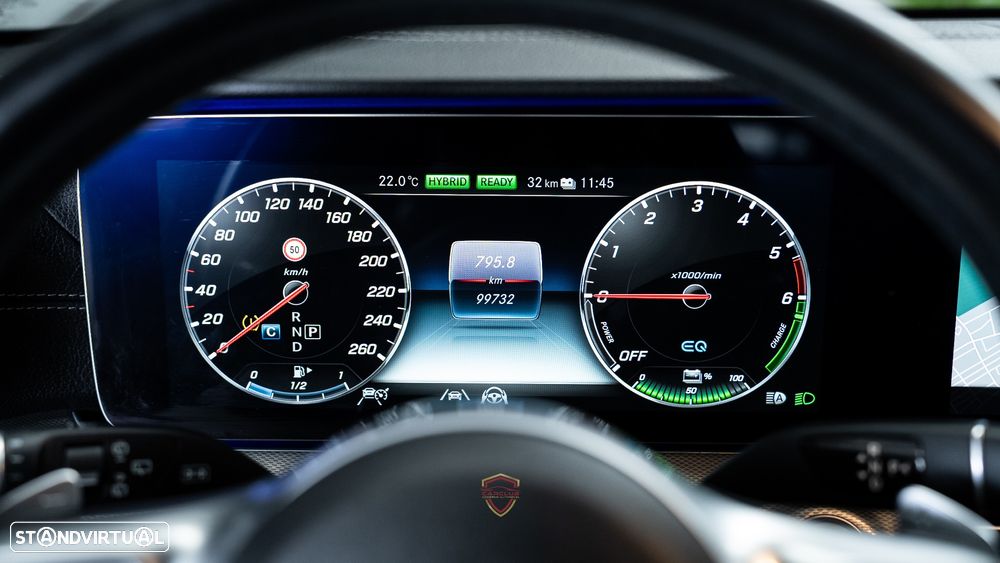 Mercedes-Benz E 300 de AMG Line - 24