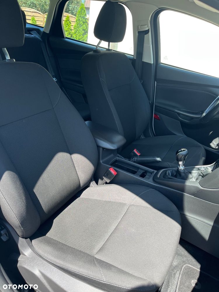 Ford Focus - 12