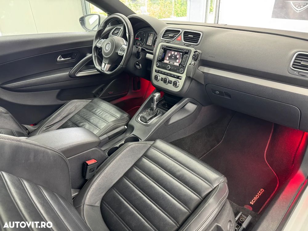 Volkswagen Scirocco 2.0 TDI DSG Life - 20