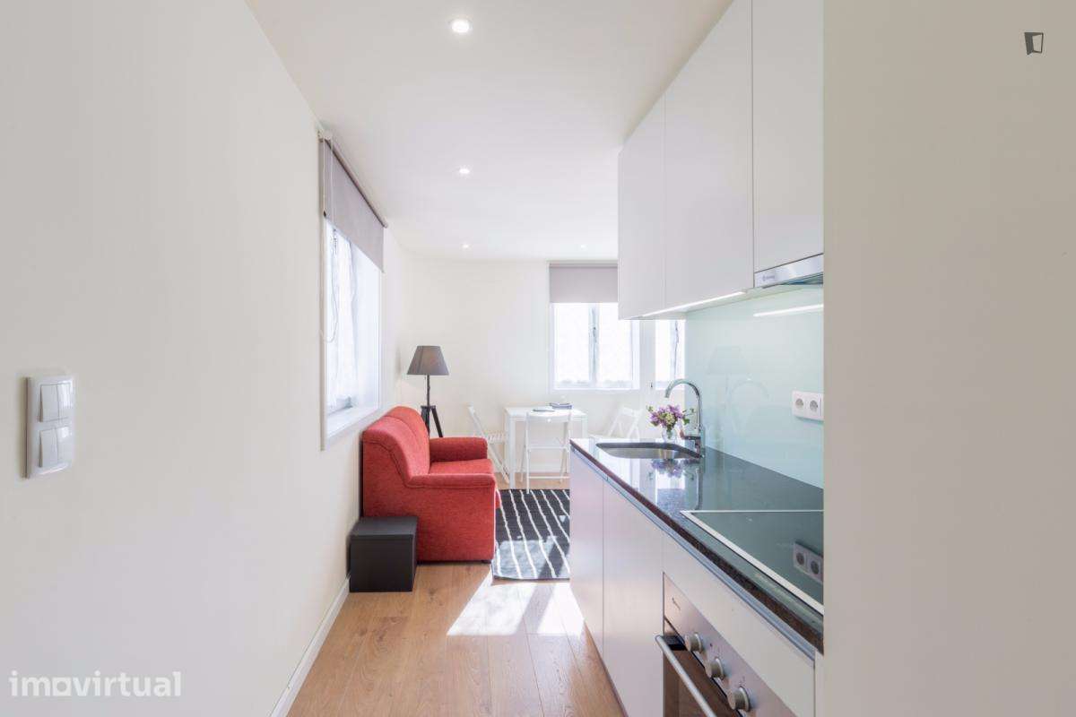 Apartamento com 1 quartos - localizado em Sé Porto - Grande imagem: 4/12