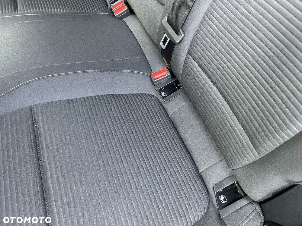 Ford Focus - 25