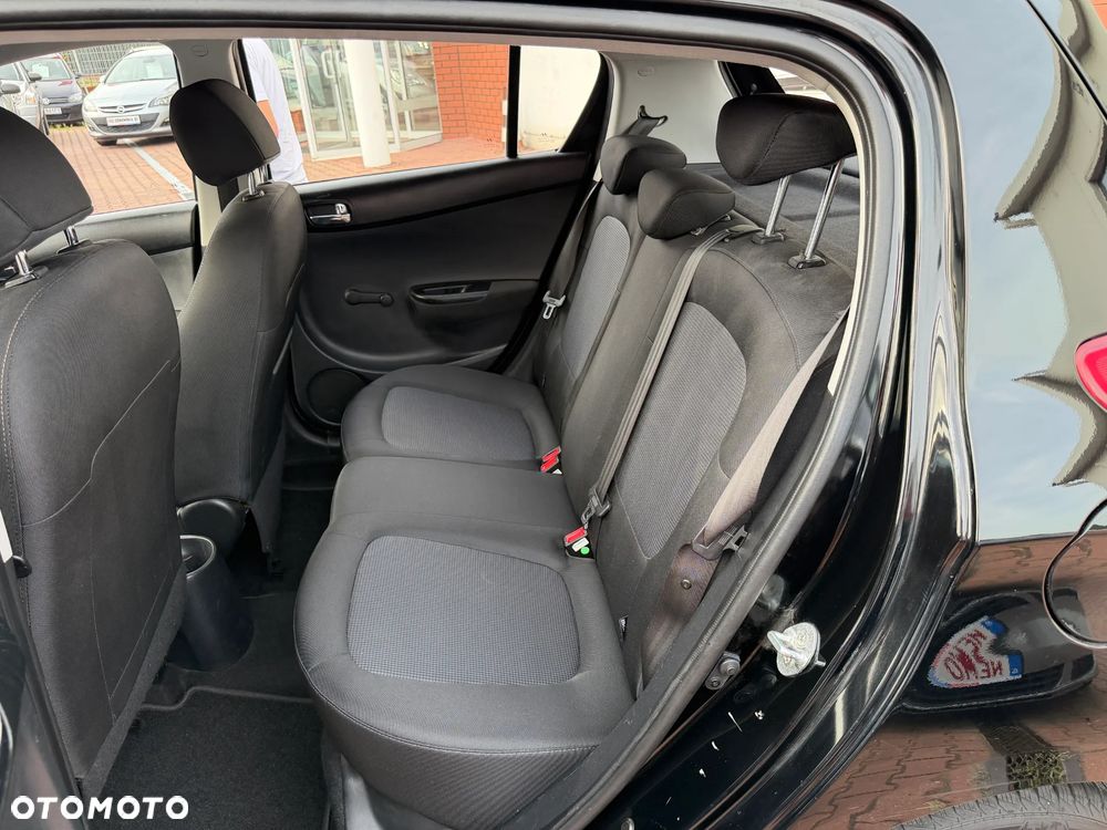 Hyundai i20 - 21