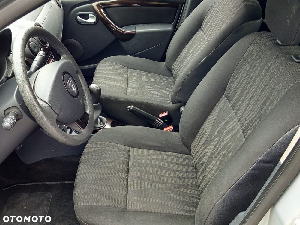 Dacia Duster 1.6 16V 4x2 Laureate - 31
