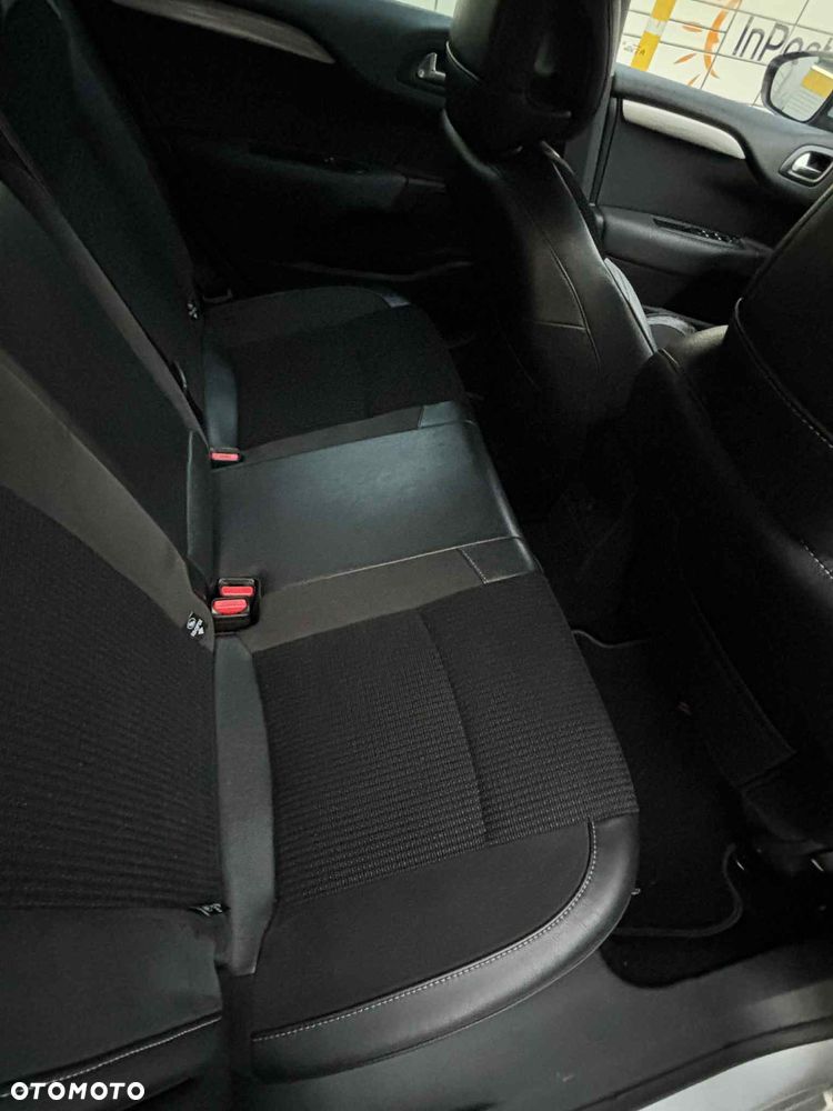 Citroën C4 e-HDi 115 Exclusive - 13