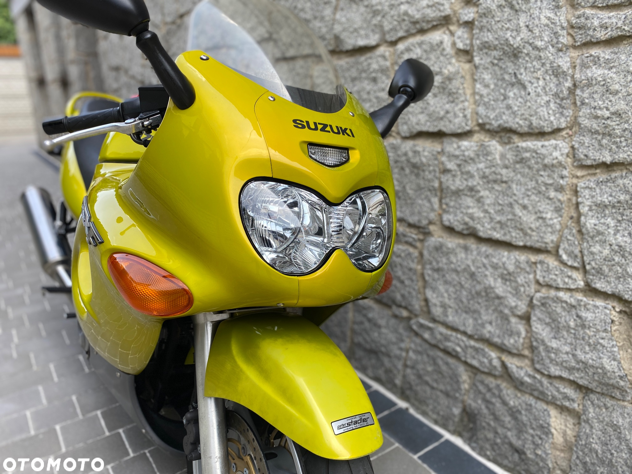 Suzuki GSX - 10
