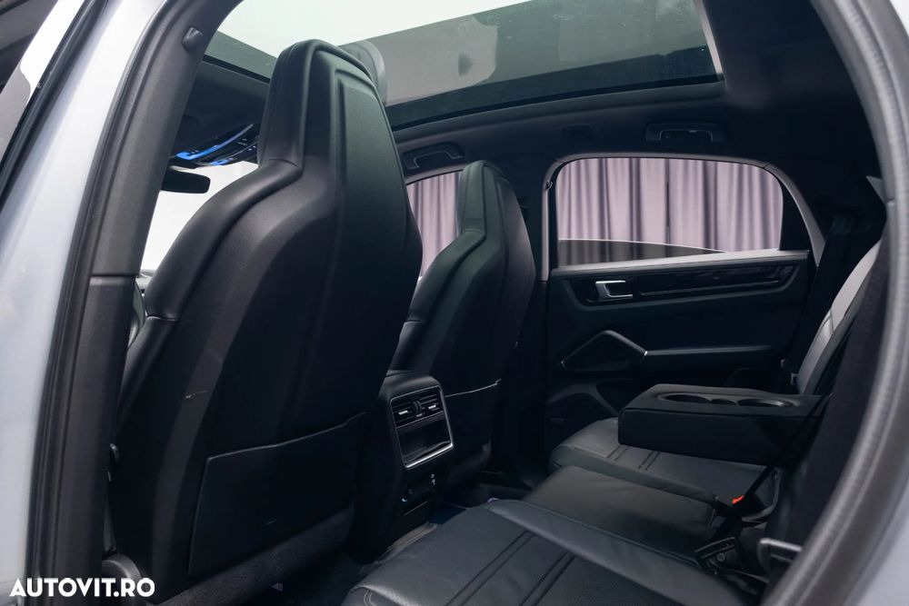 Porsche Cayenne Coupe E-Hybrid Tiptronic S - 29