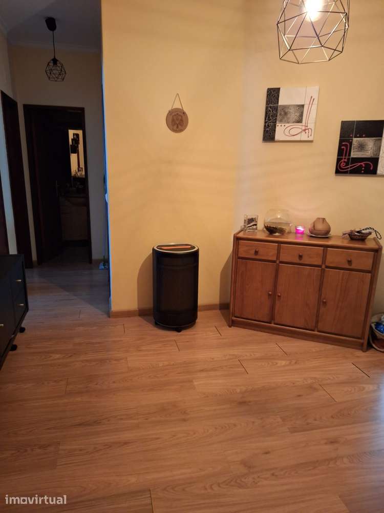 Apartamento T3 à Venda | Centro da Castanheira do Ribatejo - Grande imagem: 3/10