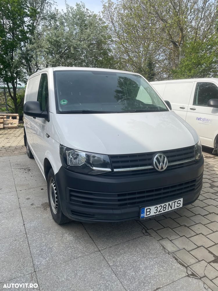 Volkswagen Transporter - 1