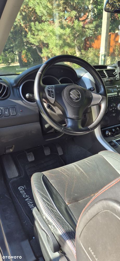 Suzuki Grand Vitara - 5
