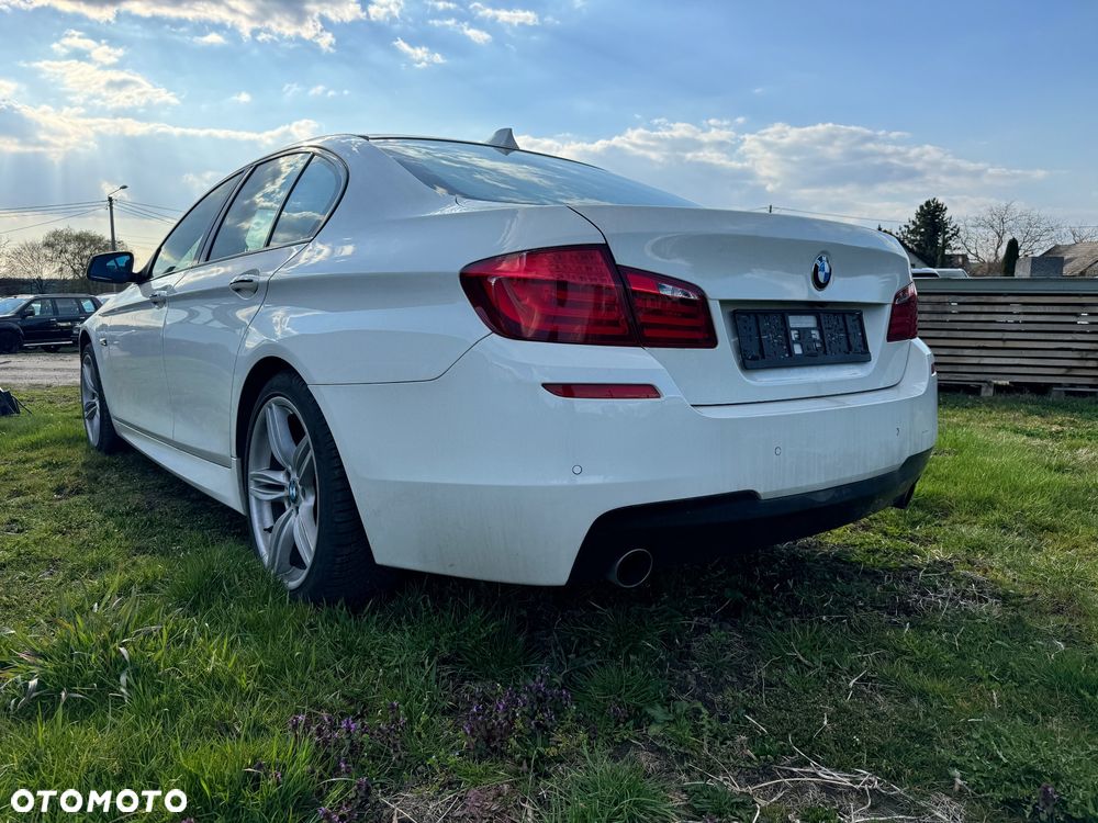 BMW Seria 5 535i xDrive - 7