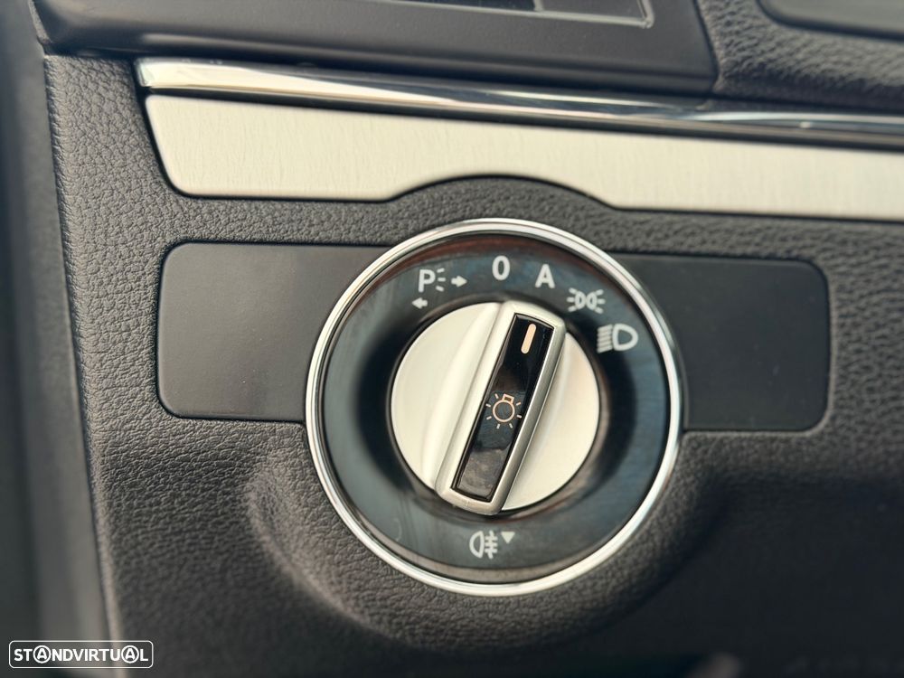 Mercedes-Benz E 250 CDi Avantgarde BlueEfficiency - 27