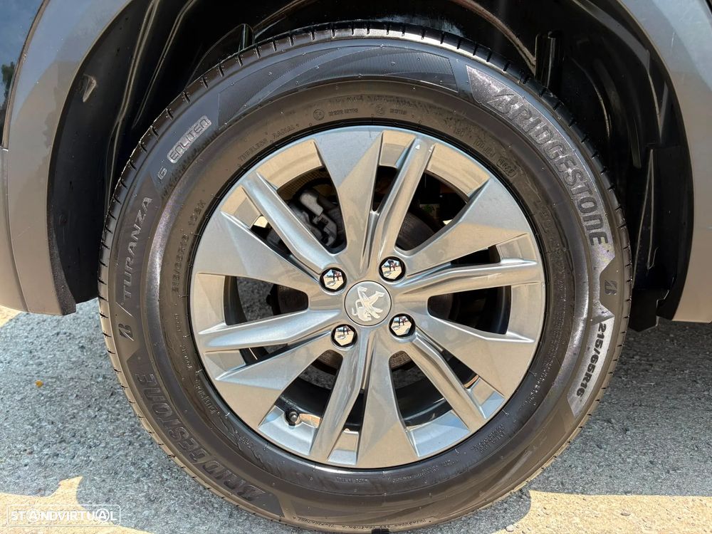 Peugeot 2008 1.2 PureTech Allure EAT8 - 40