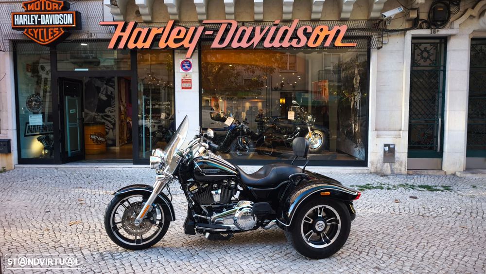 Harley-Davidson Tour Trike Freewheeler - 1