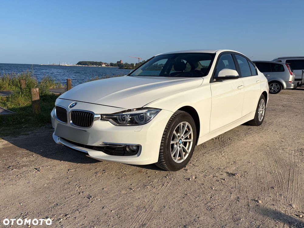 BMW Seria 3 318d - 1