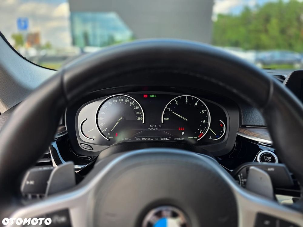 BMW Seria 5 520i GPF Sport Line sport - 27