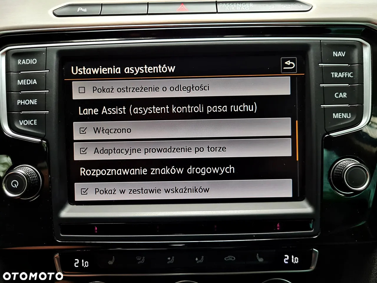 Volkswagen Passat 2.0 TDI Bi-Turbo BMT 4Mot Highline DSG - 32