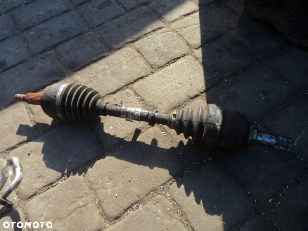 PÓŁOŚ PRZEDNIA LEWA LAGUNA III PH1 2.0 DCI  RENAULT 2007-2012 - 1