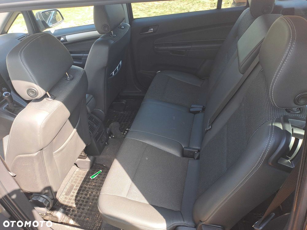 Opel Zafira - 7