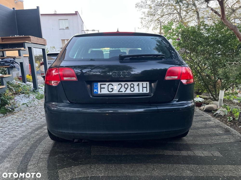 Audi A3 Sportback 2.0 TDI Attraction - 4