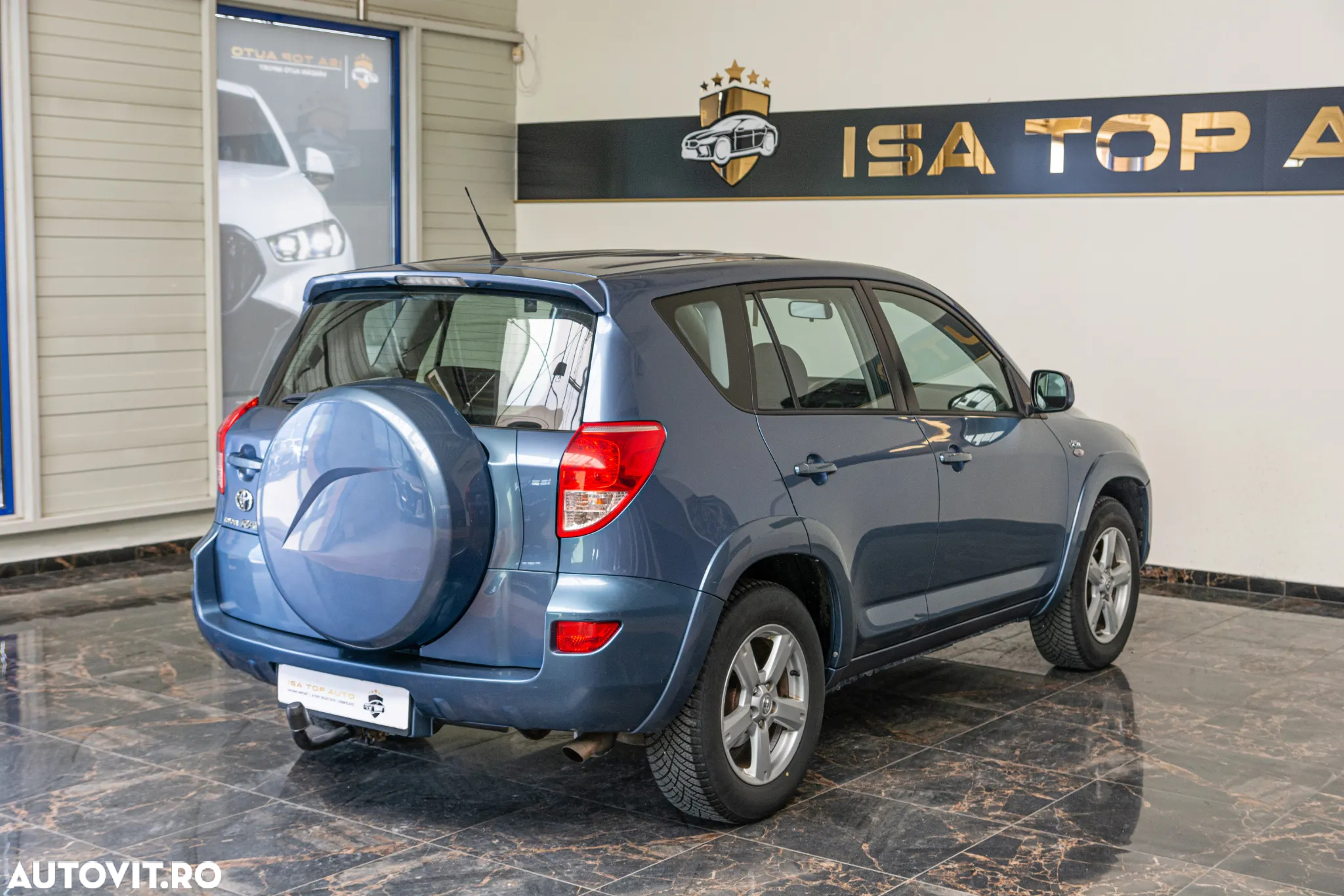 Toyota RAV4 - 3
