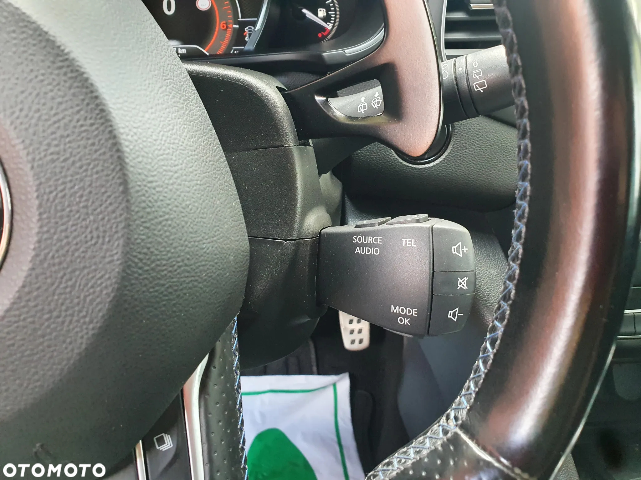 Renault Megane ENERGY dCi 165 EDC GT - 14