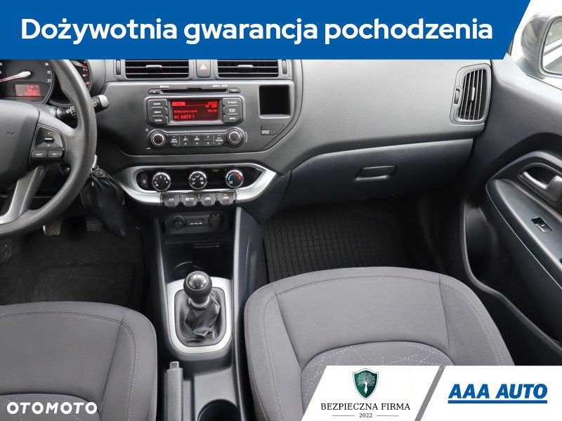 Kia Rio - 9