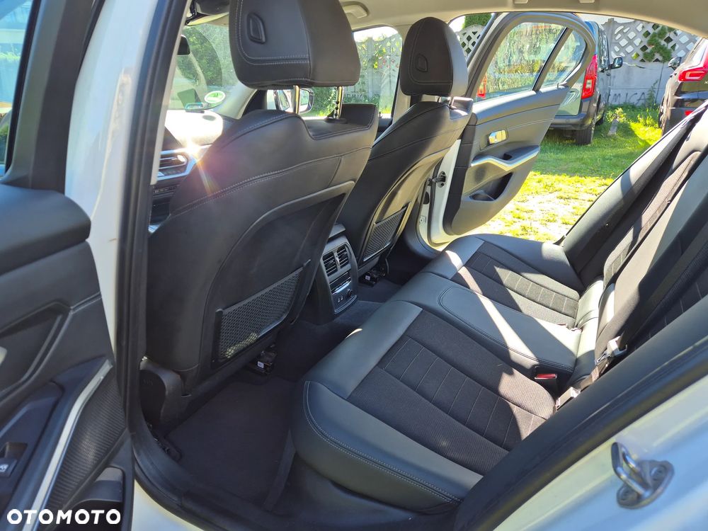 BMW Seria 3 - 11