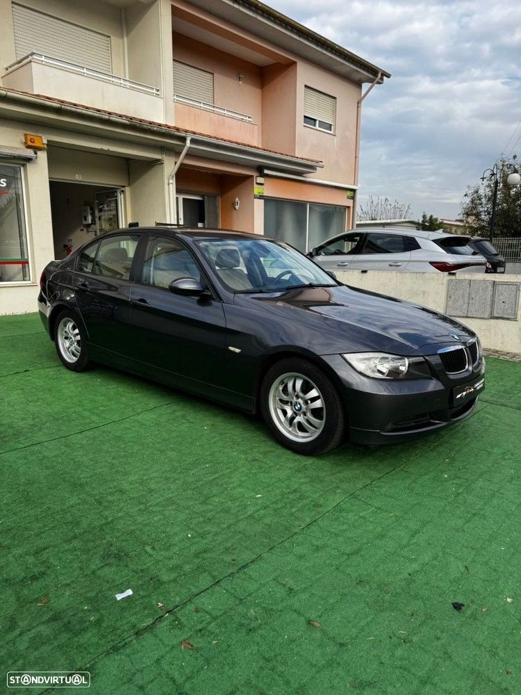 BMW 320 dA Exclusive - 4