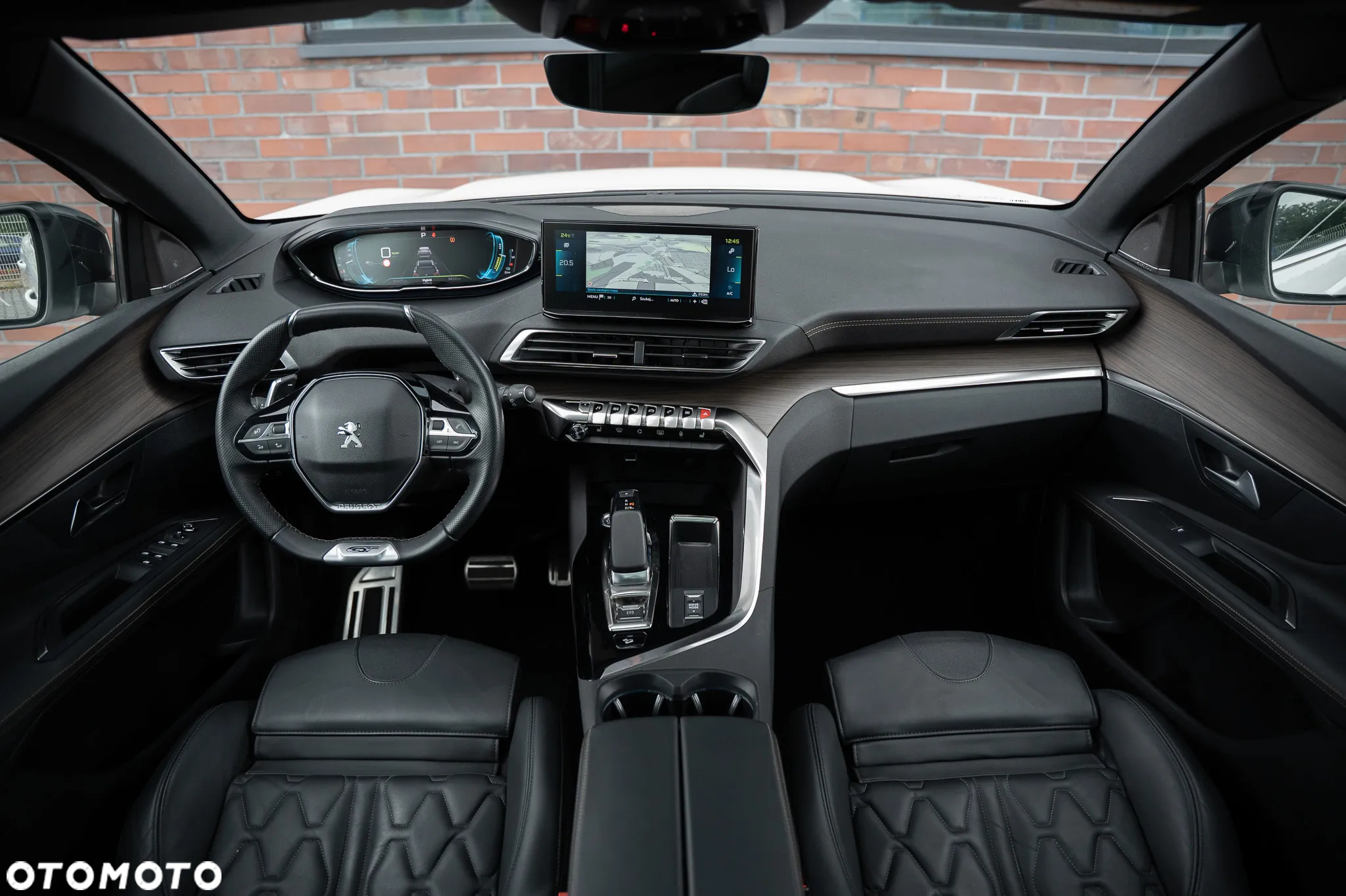 Peugeot 3008 Hybrid4 300 e-EAT8 GT - 4