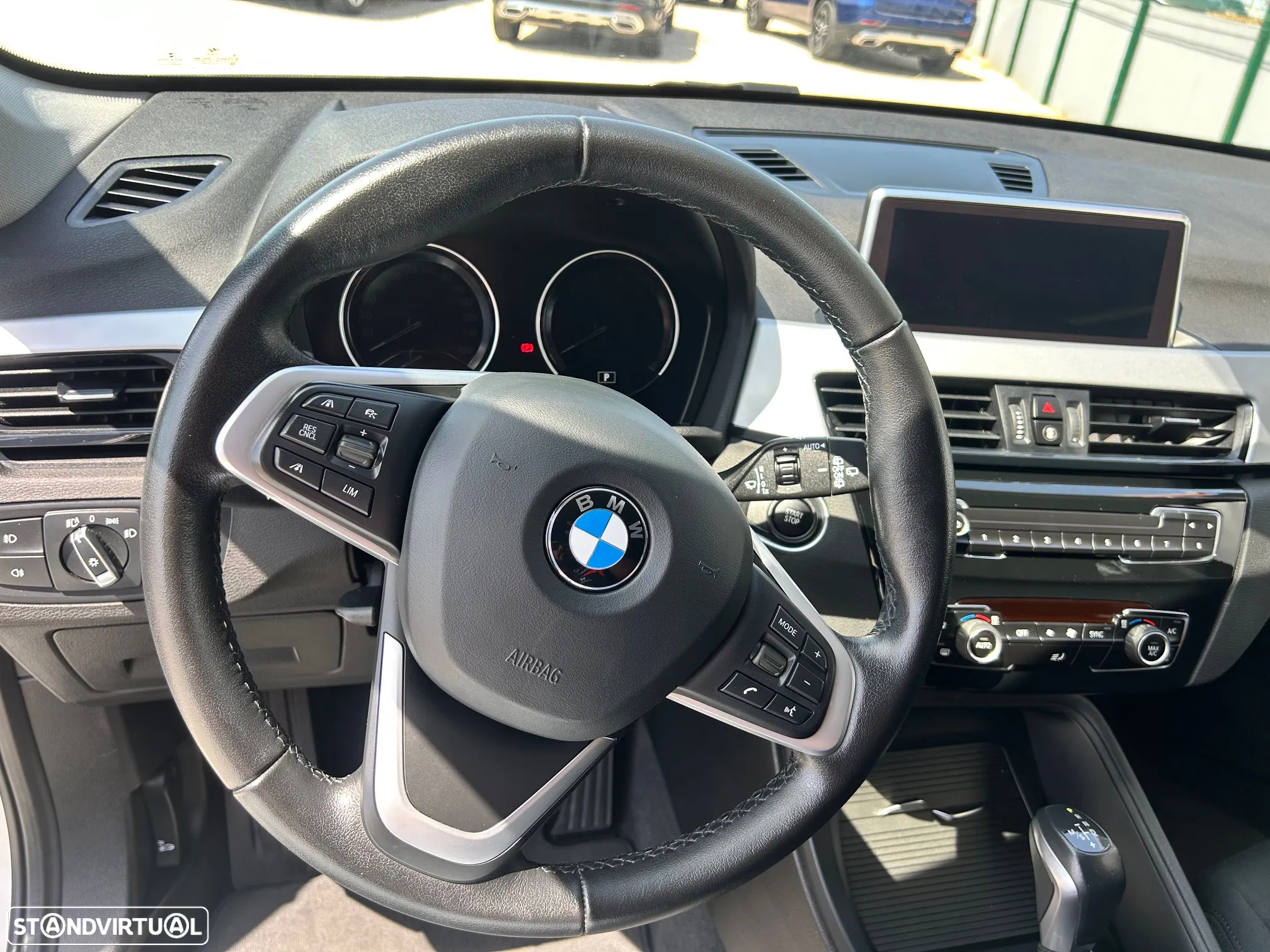 BMW X1 - 10