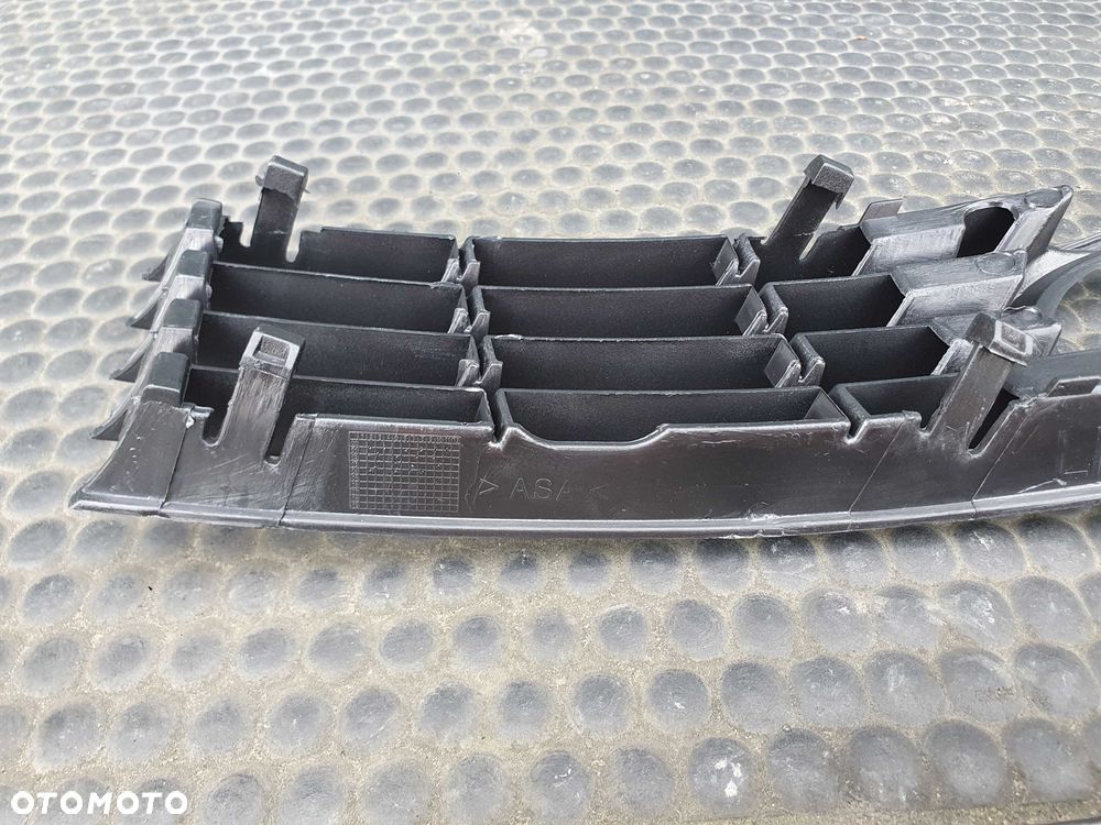 Kratka Halogen Srodkowa Zderzaka Ramka Chrom Maskownica AUDI A4 B6 - 34