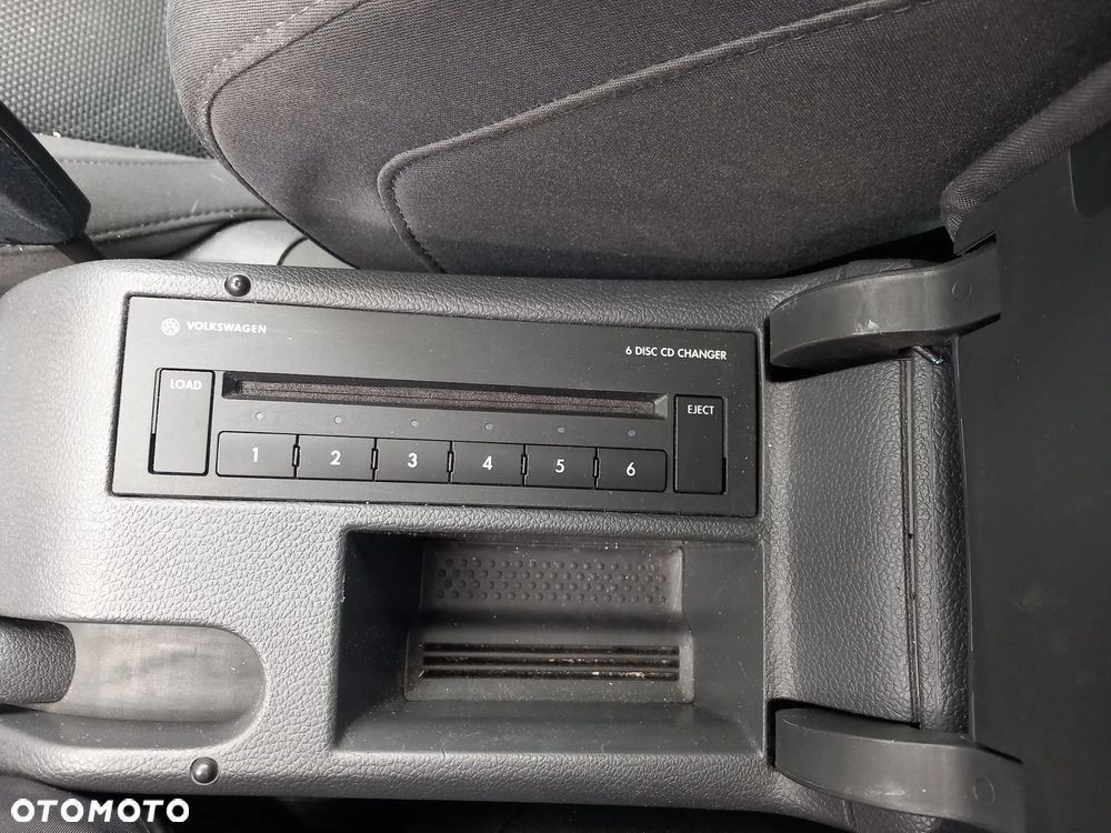 Volkswagen Golf 1.9 TDI DSG GT Sport - 16
