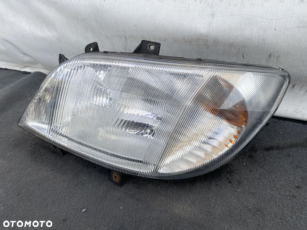 MERCEDES SPRINTER 903 99- REFLEKTOR PRZEDNI LEWY LAMPA LEWA PRZÓD HELLA - 2