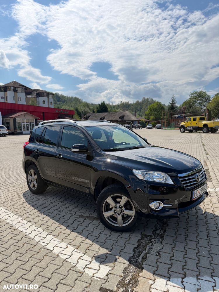 Toyota RAV4 2.2 D-4D Executive - 1
