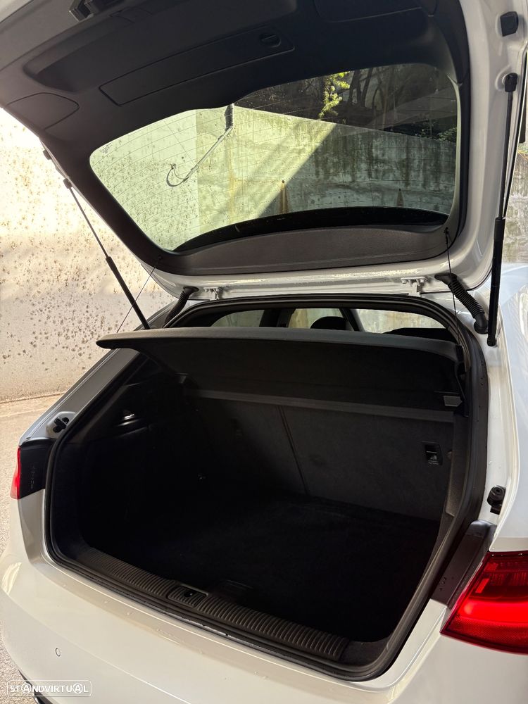 Audi A3 1.6 TDI Attraction Ultra - 12