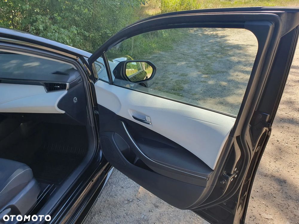 Toyota Corolla 1.8 Hybrid Comfort - 13