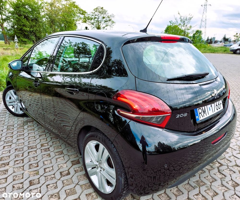 Peugeot 208 PureTech 82 Allure - 21