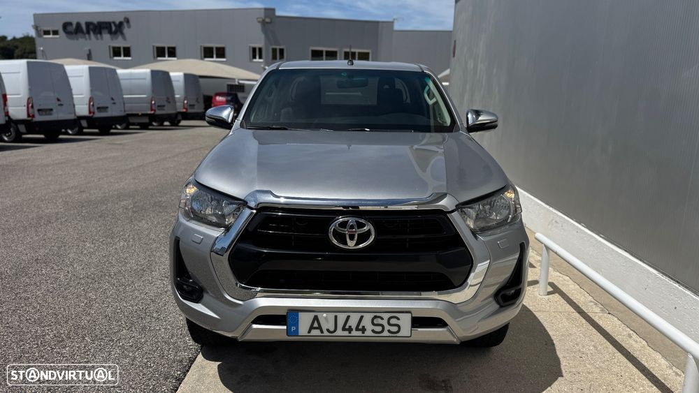 Toyota Hilux 2.4 D-4D 4WD CE Trial - 12