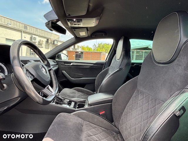 Skoda Superb 2.0 TDI Sportline DSG - 5