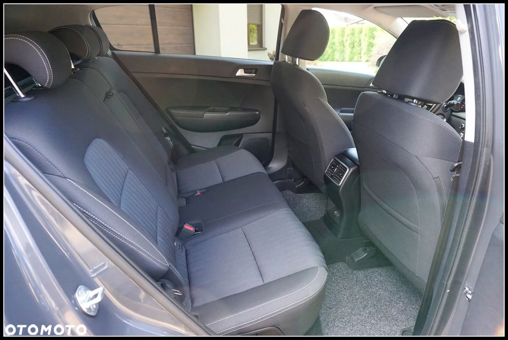 Kia Sportage 1.6 GDI Black Edition 2WD - 9