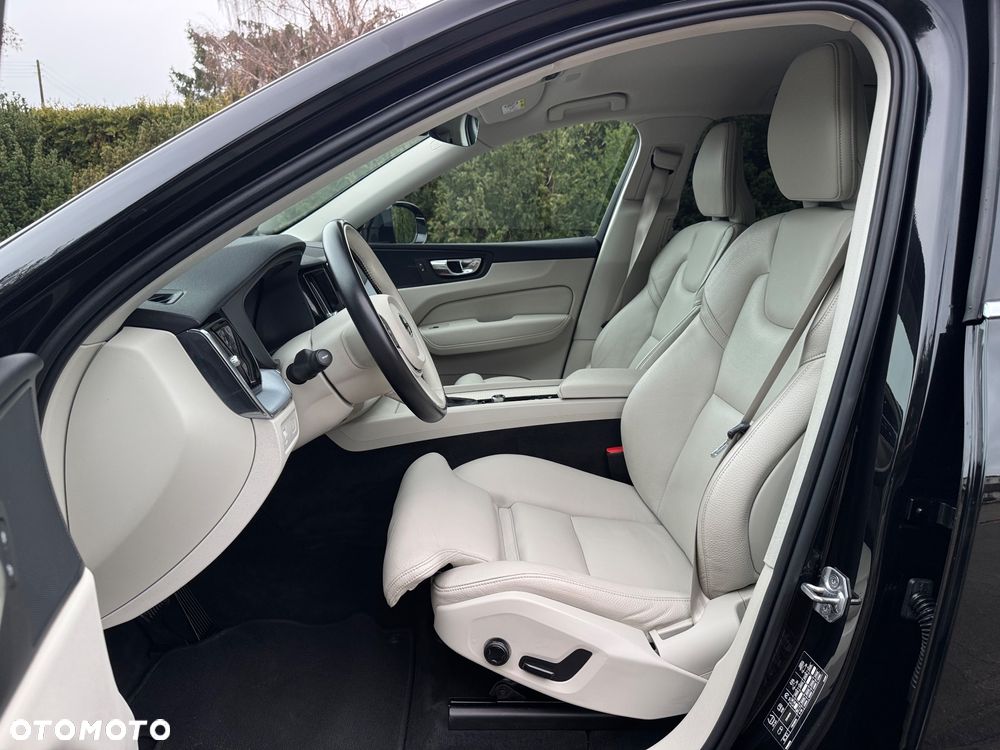 Volvo XC 60 D4 Geartronic Momentum Pro - 5