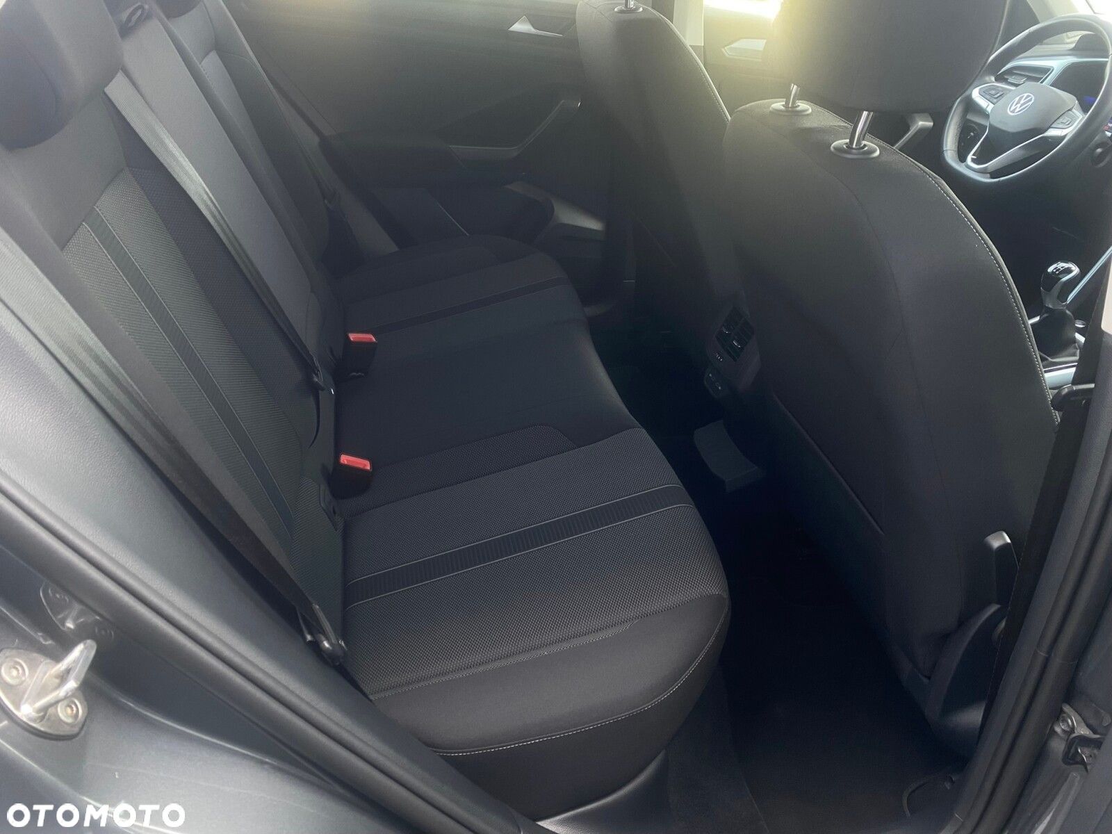 Volkswagen T-Roc 1.0 TSI Life - 27