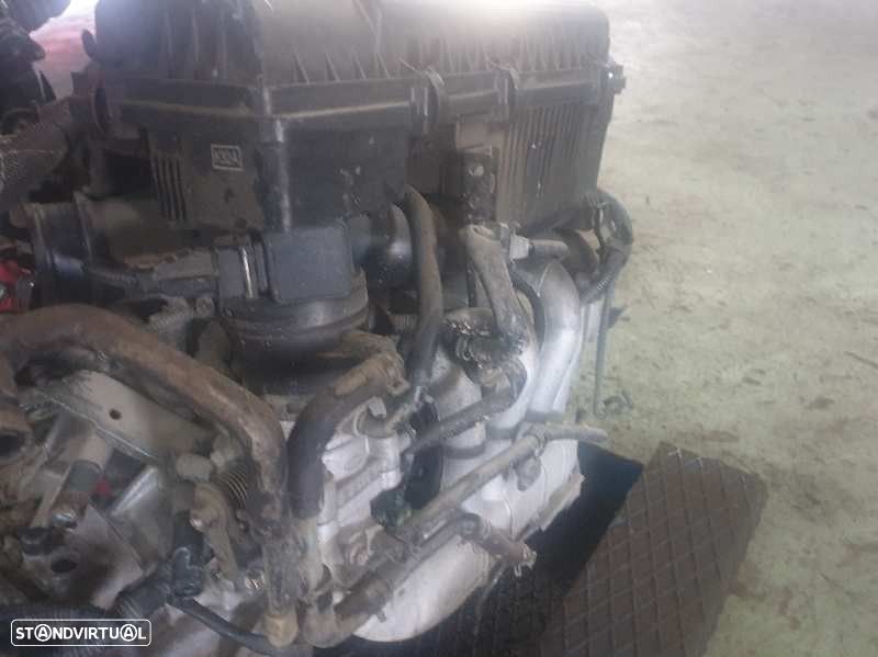 MOTOR COMPLETO KIA RIO BREAK FAMILIAR 2003 - 5