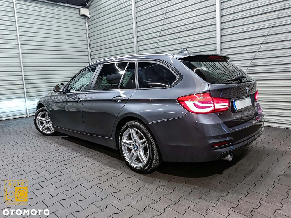 BMW Seria 3 318d Sport Line - 4