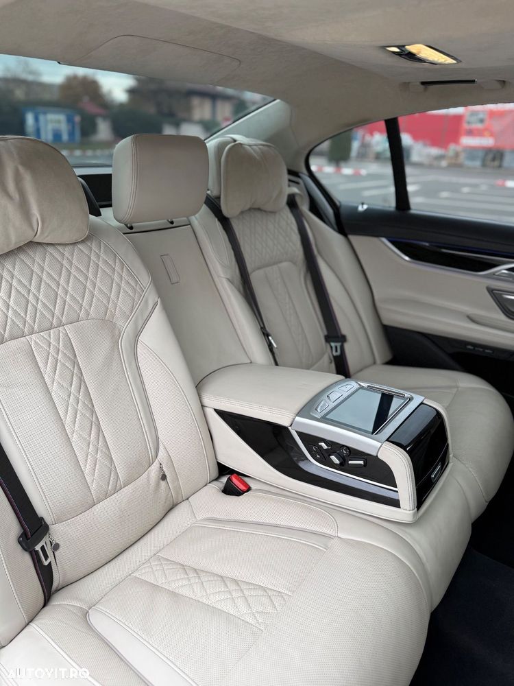 BMW Seria 7 745e AT PHEV - 26