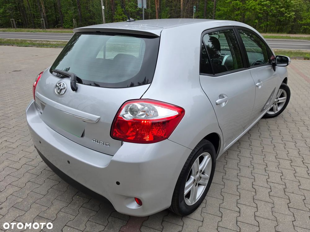 Toyota Auris 1.6 Luna - 20