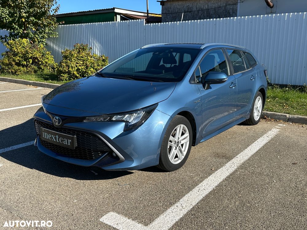 Toyota Corolla 1.8 Hybrid Touring Sports Business Edition - 1