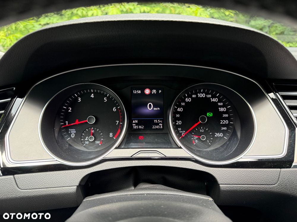 Volkswagen Passat 2.0 TSI 4Mot Elegance DSG - 25