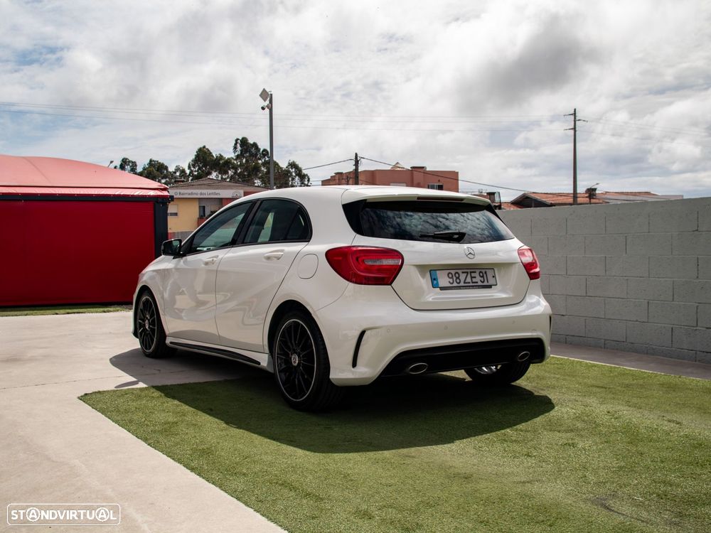 Mercedes-Benz A 180 d AMG Line - 10
